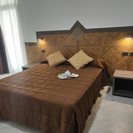 Hotel Eboli