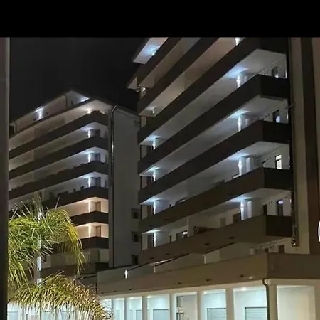 Hotel Eboli 4*