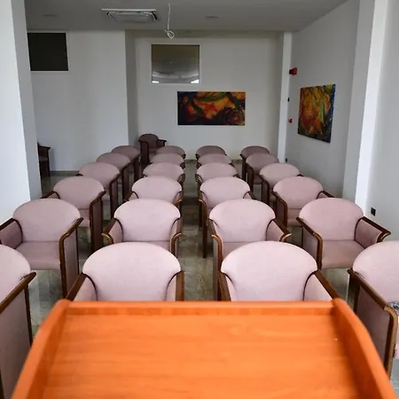 Hotel Eboli מלון אבולי