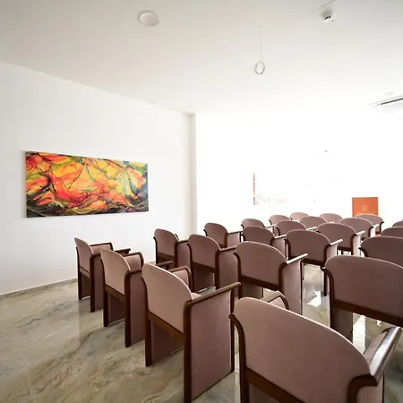 Hotel Eboli 4*
